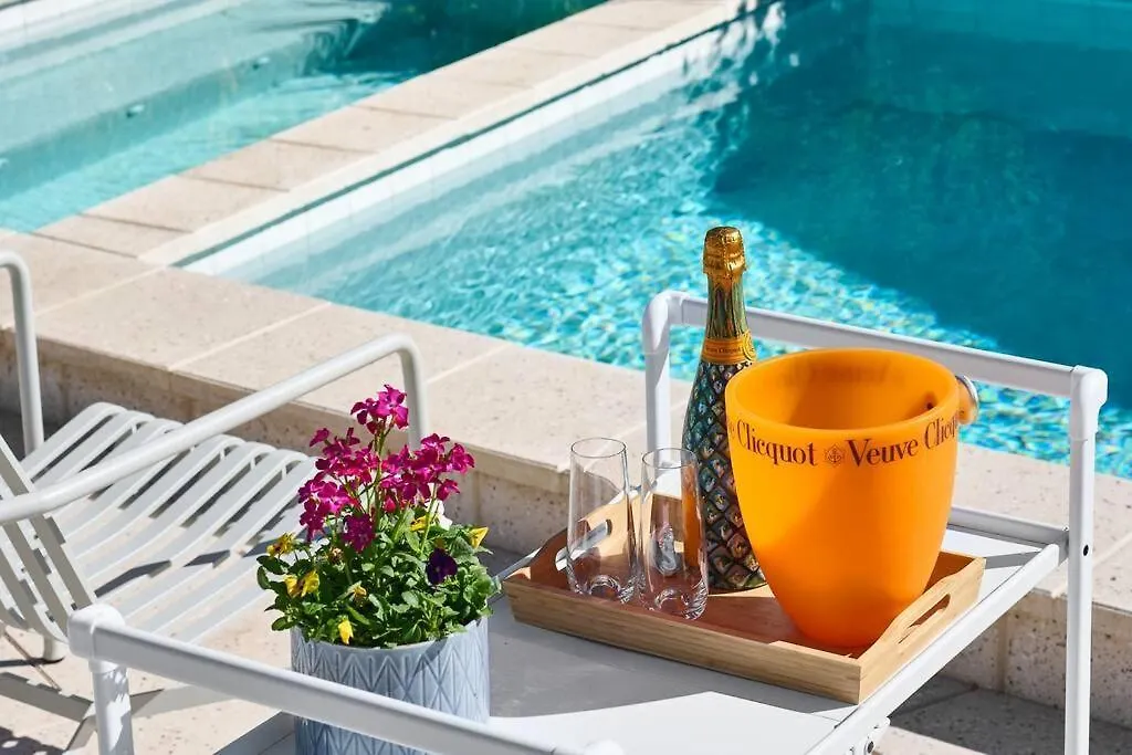 Lux Studio With Pool Hot Tub Cold Plunge Oasis -E Phoenix