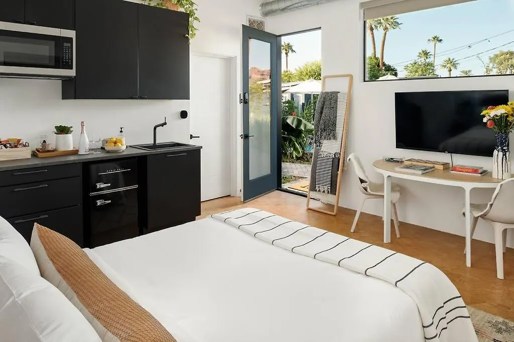 Lux Studio With Pool Hot Tub Cold Plunge Oasis -E Phoenix
