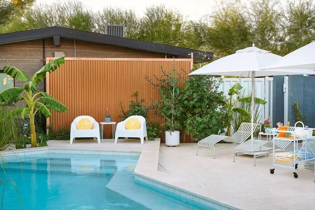 Lux Studio With Pool Hot Tub Cold Plunge Oasis -E Phoenix Apartment